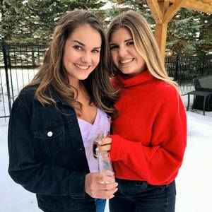 Meet your Posher, Jenn